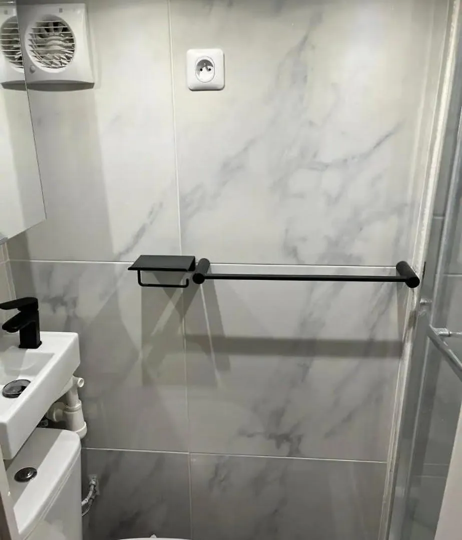 Apartment Studio Hyper Centre 14e